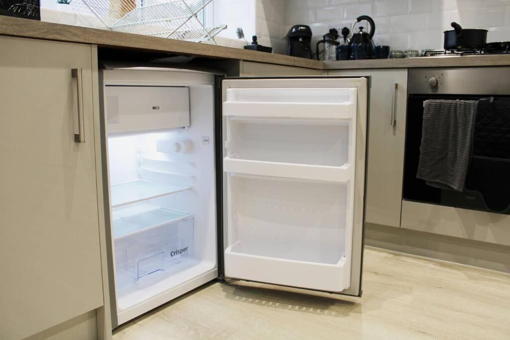 Abingdon - Private Flat With Parking 09 Apartment Екстериор снимка